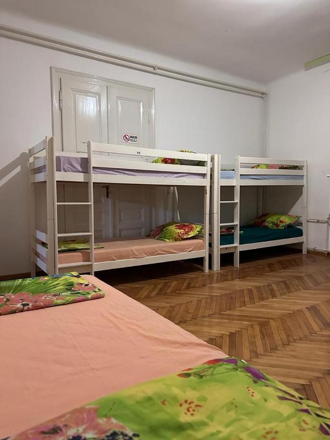 Hostel Golden Horn ซาราเยโว ภายนอก รูปภาพ